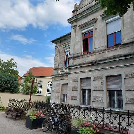 Holdfeny Apartman Siófok Zewnętrze zdjęcie
