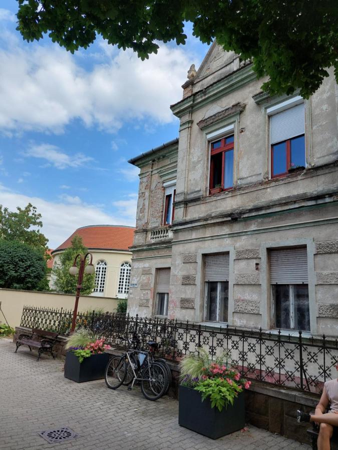 Holdfeny Apartman Siófok Zewnętrze zdjęcie