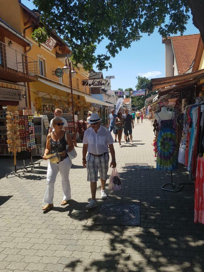 Holdfeny Apartman Siófok Zewnętrze zdjęcie